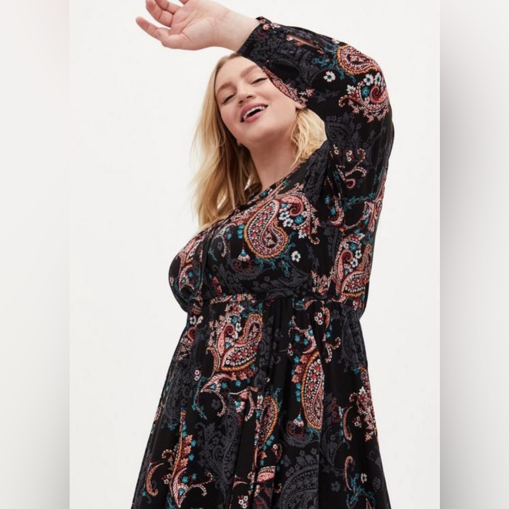 Torrid Sz. 2 (2X/18-20) Midi Challis Skater Dress - Picture 4 of 6